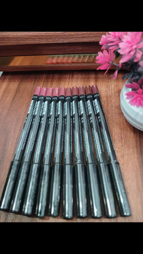 خط لب و رژ لب ضد آب میس فیدی اصلی